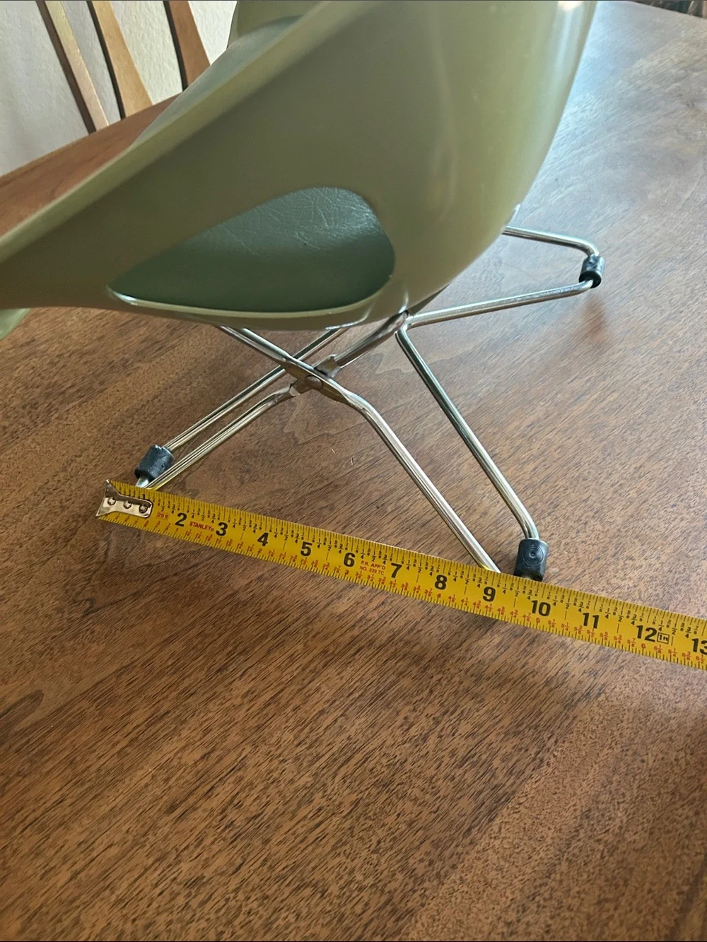 Cosco Avocado Green MCM Modern Accent Chair - child’s chair